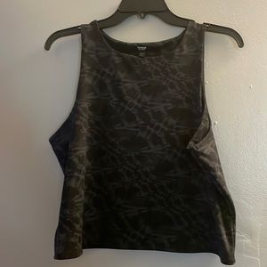 NWOT Express body contour crop shirt